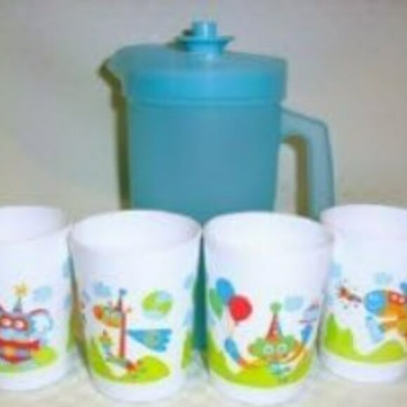 Tupperware Super Heroes Animal Mini CAKE Tea PARTY Serving Set Pitcher & Tumbler - Picture 3 of 3